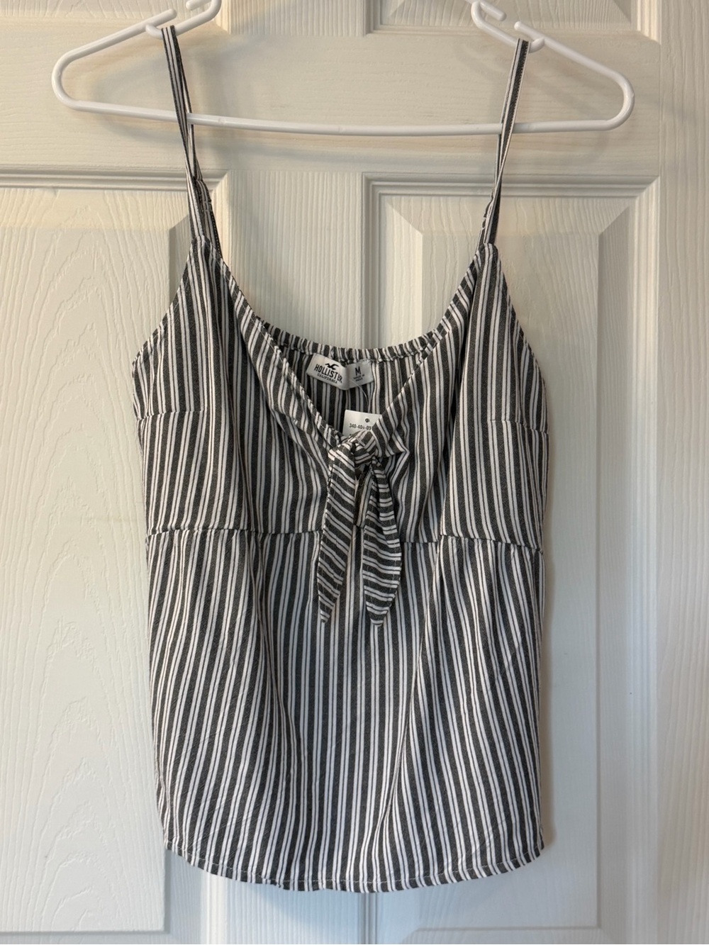 Brand NWT Hollister Grey White Striped Tie-Front Babydoll Cami Tank Top M